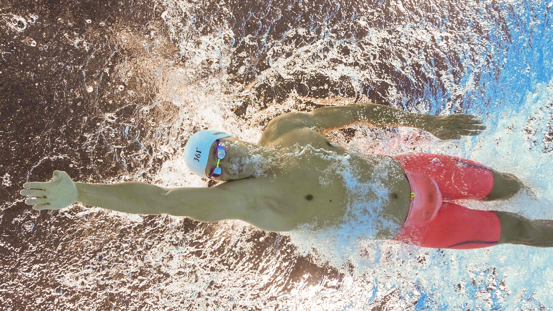 九游网-运动员生日会：比赛之外的温情瞬间，运动员生日文案