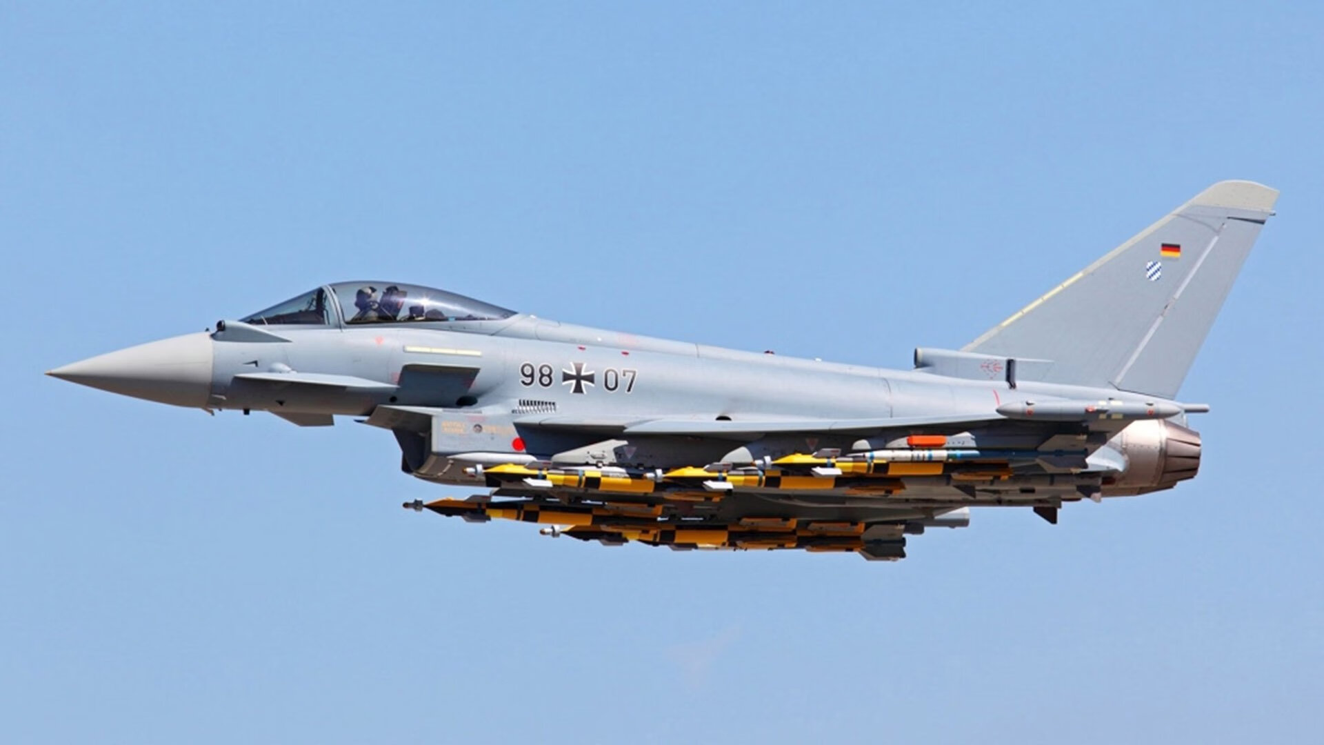 九游娱乐-迪马利亚宣布国家队退役，结束16年征程，迪马利亚 续约