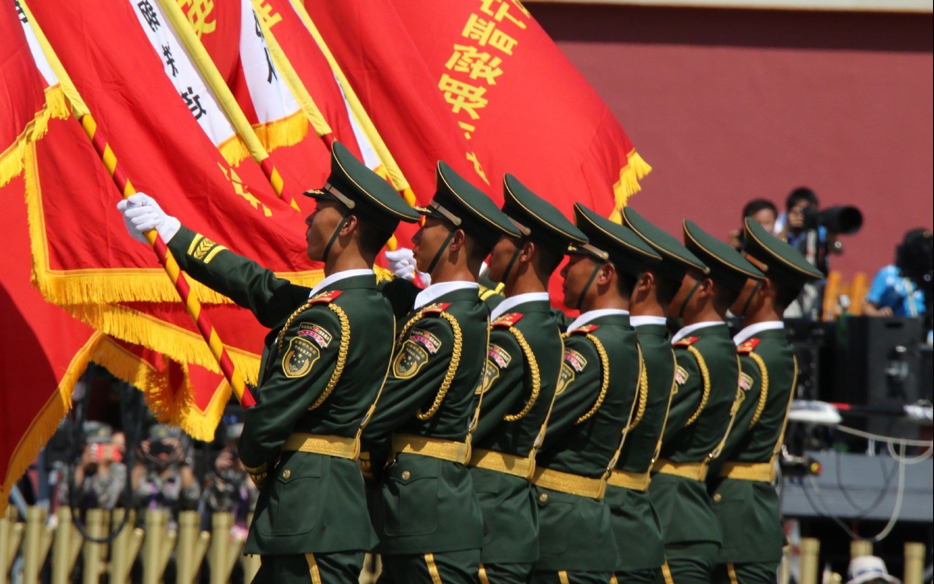 多特蒙德对阵利物浦,强强对话局面扑朔迷离!,多特蒙德vs里斯本竞技比分