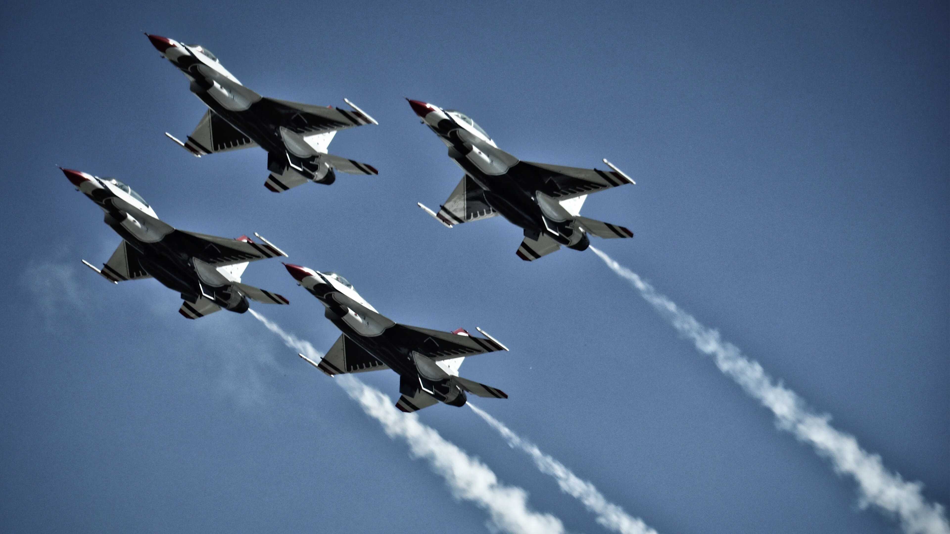 自由泳短距离韩国选手冲入前列,自由泳韩国教学视频