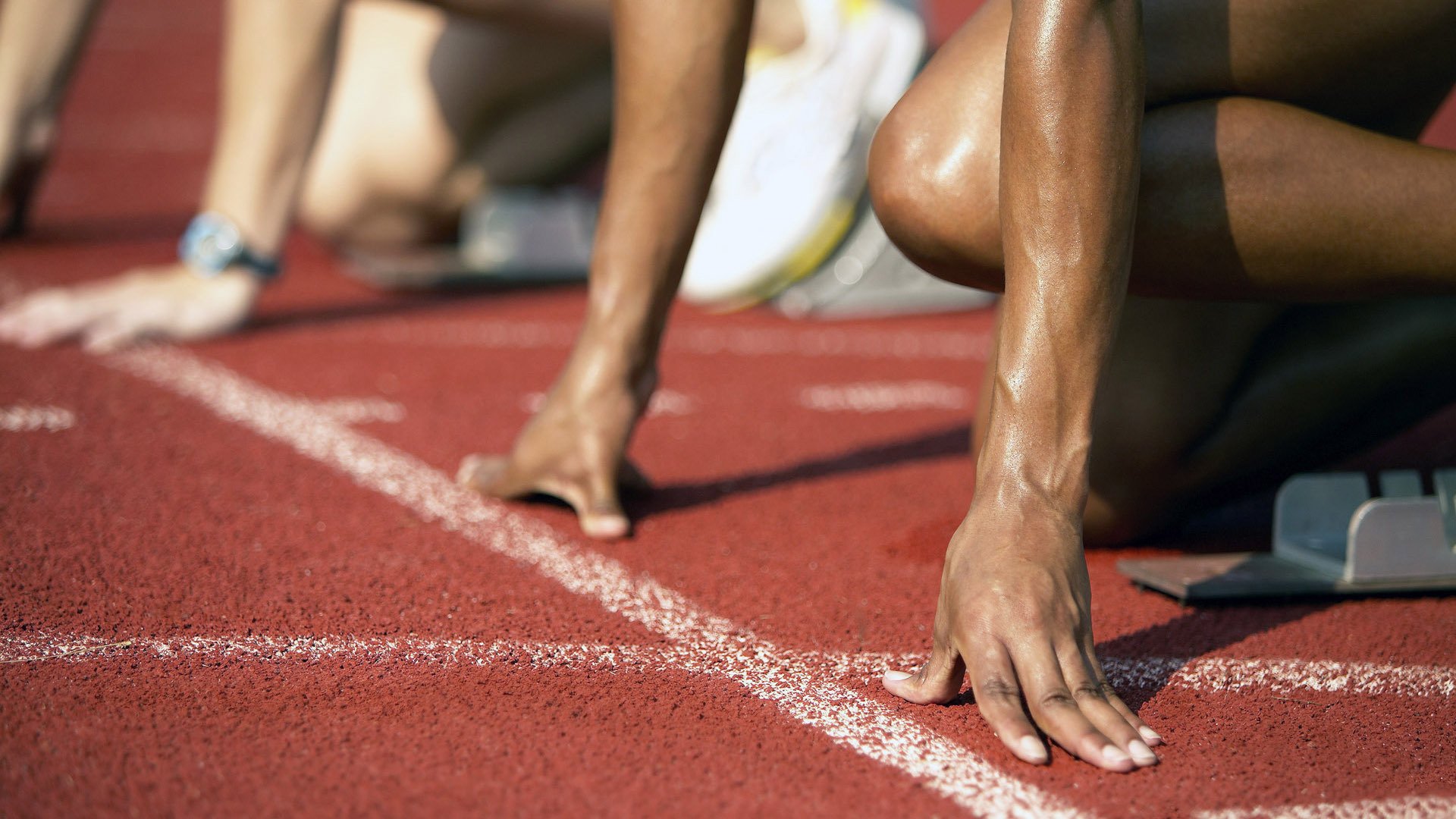 德甲赛季中期体能衰减趋势与恢复方案研究，德甲休赛期多久